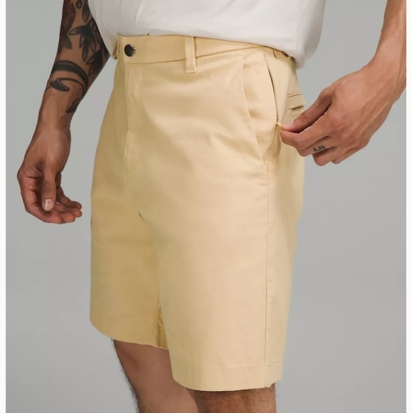 Lululemon Commission Classic-Fit Short 9" Oxford In Prosecco / White Size 30 - Picture 5 of 13